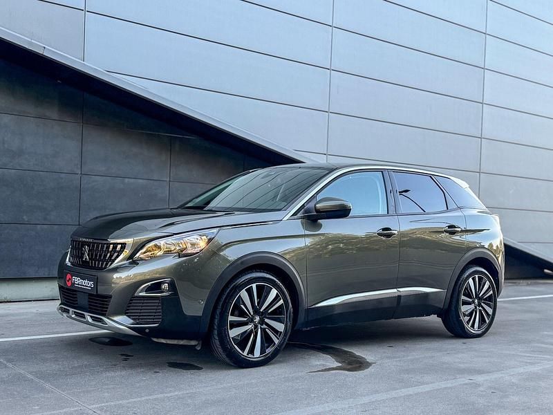 Cinzento Usado 2017 Peugeot 3008 Allure SUV | € 15.990 (Preço justo) - Imagem 1/4
