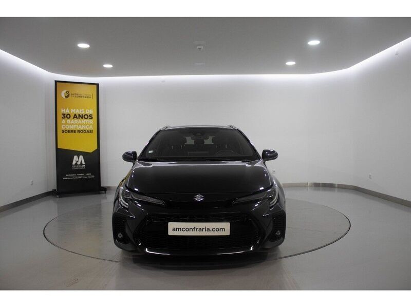 Preto Usado 2022 Suzuki Swace GLX Carrinha | € 26.980 - Imagem 1/4
