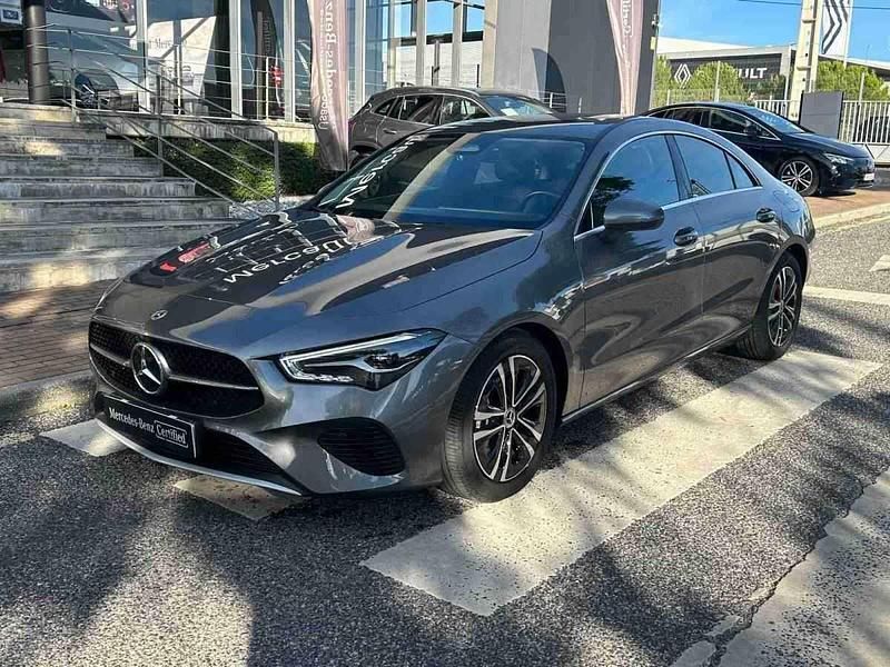 Cinzento Usado 2024 Mercedes 180 Sedan | € 38.900 (Preço justo) - Imagem 1/4