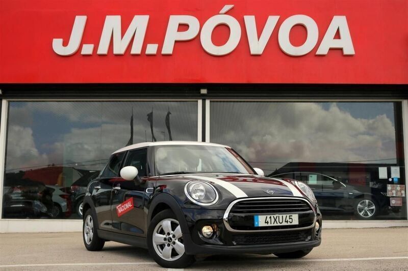 Preto Usado 2019 Mini Cooper Citadino | € 27.990 - Imagem 1/4
