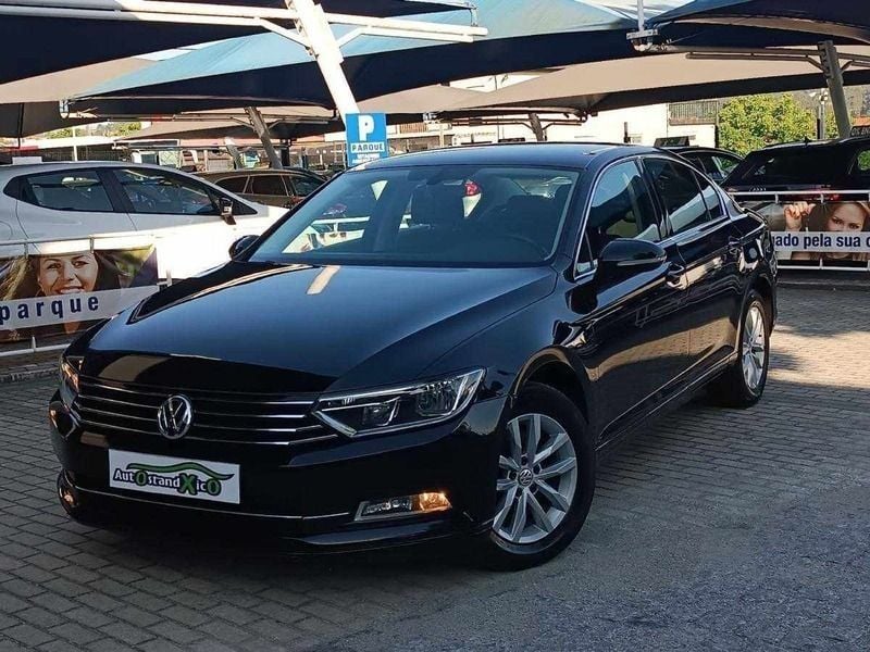 Cinza Usado 2018 VW Passat Sedan | € 14.990 (Super Preço) - Imagem 1/4