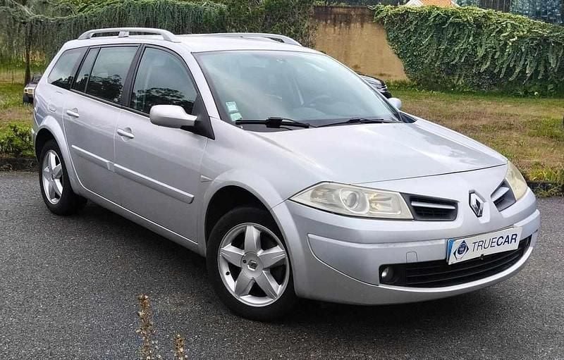 Cinzento Usado 2008 Renault Mégane III Carrinha | € 5.000 (Preço justo) - Imagem 1/4