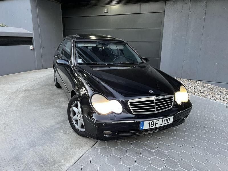 Usado 2001 Mercedes C220 Sedan | € 4.250 (Bom preço) - Imagem 1/4