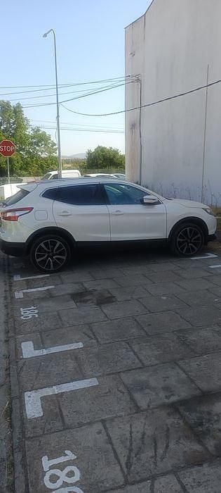 Usado 2015 Nissan Qashqai Premium Edition SUV | € 13.000 (Super Preço) - Imagem 1/3