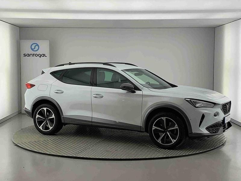 Branco Usado 2022 Cupra Formentor SUV | € 29.990 (Bom preço) - Imagem 1/4