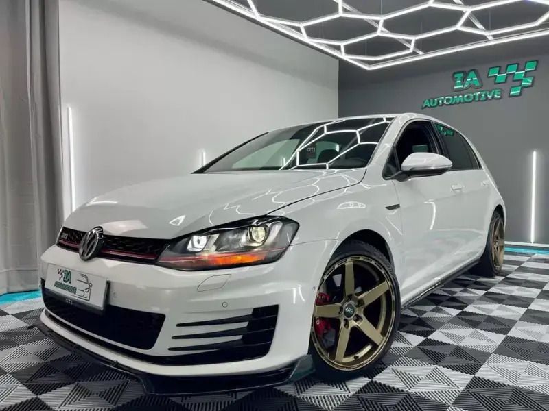 Branco pérola Usado 2015 VW Golf VII GTI Citadino | € 18.499 (Bom preço) - Imagem 1/4