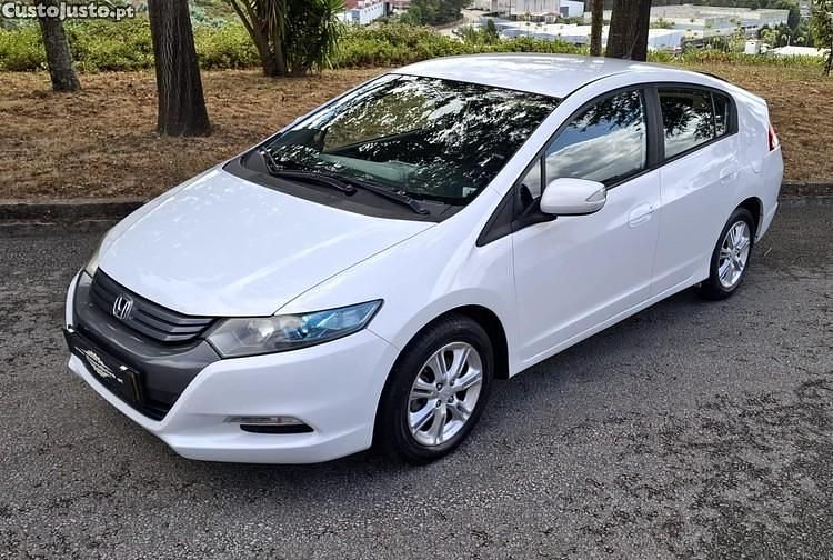 Branco Usado 2011 Honda Insight Executive Citadino | € 9.950 - Imagem 1/1