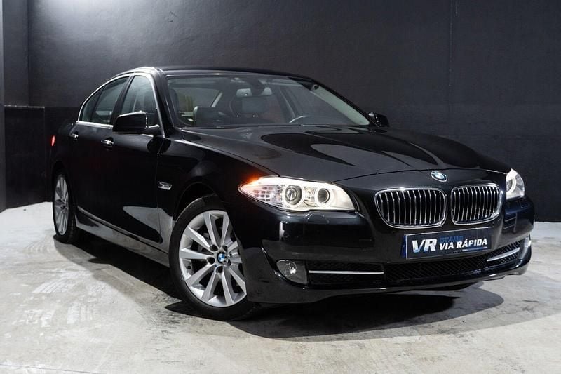 Usado BMW 520 Luxury Line 184 HP (135 kW) 2013 Cinza Sedan