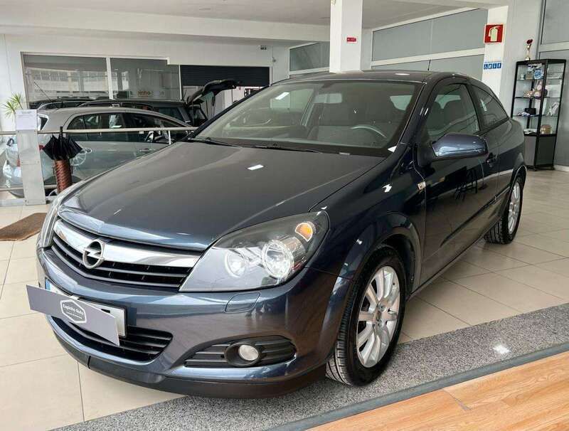 Cinzento Usado 2007 Opel Astra GTC | € 4.990 (Preço justo) - Imagem 1/4