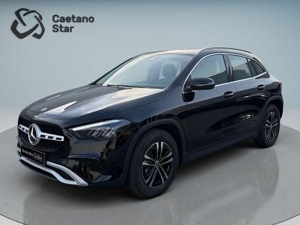 Preto Novo 2026 Mercedes GLA180 SUV | € 45.500 - Imagem 1/4