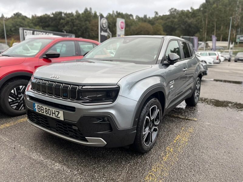 Cinzento Usado 2023 Jeep Avenger EV Altitude SUV | € 32.900 (Preço elevado) - Imagem 1/4