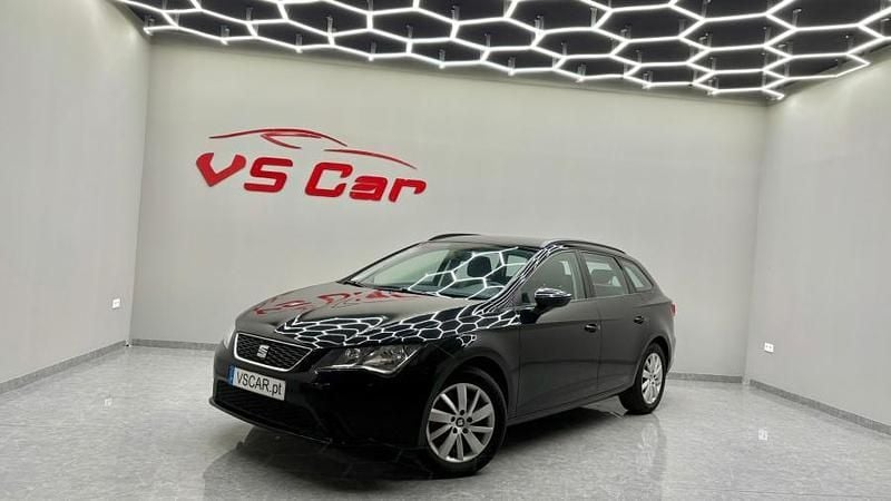 Usado Seat Leon ST 110 HP (80 kW) 2016 Preto Carrinha