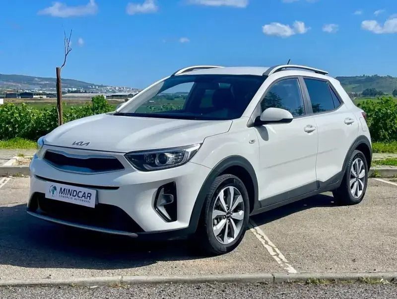 Branco Usado 2022 Kia Stonic SUV | € 16.980 (Preço justo) - Imagem 1/4