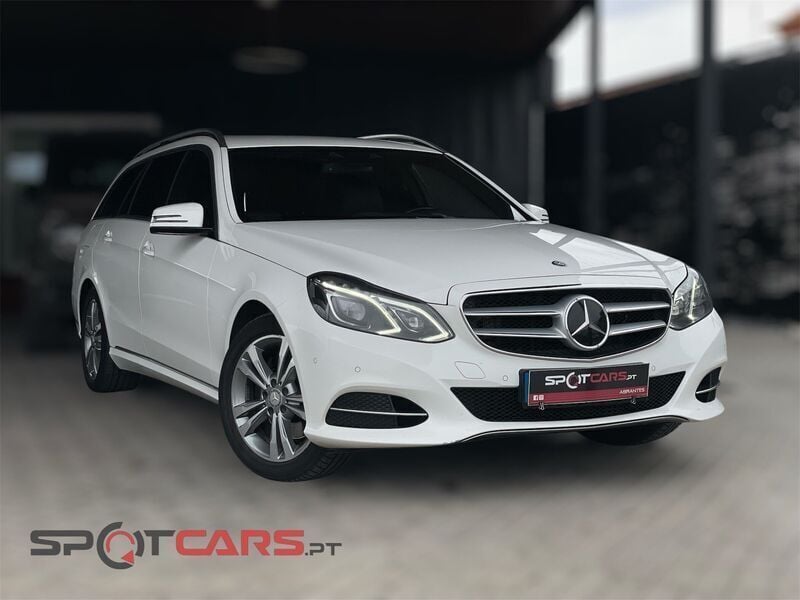 Branco Usado 2014 Mercedes E250 Avantgarde Carrinha | € 18.490 - Imagem 1/4