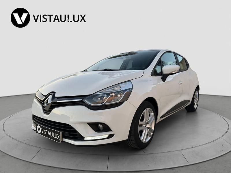Usado Renault Clio IV Zen 75 HP (55 kW) 2017 Branco Sedan