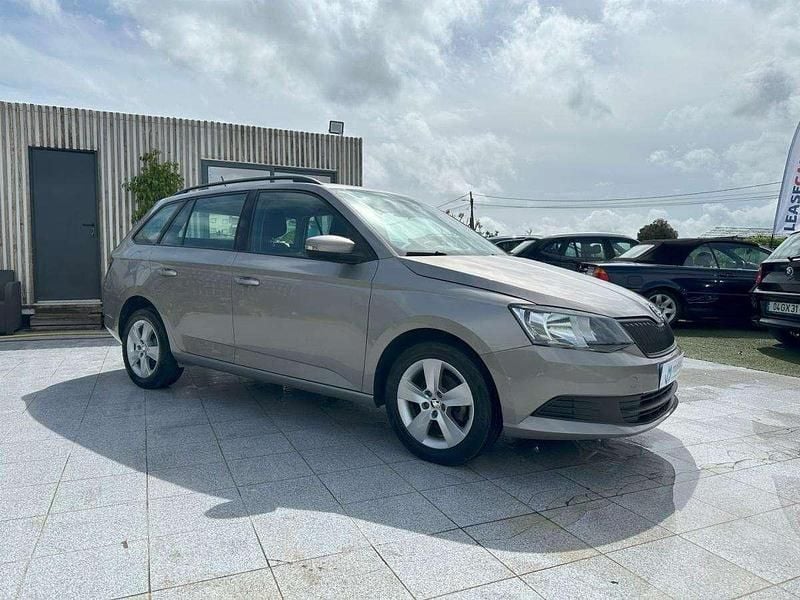 Outro Usado 2017 Skoda Fabia Active Citadino | € 8.990 (Super Preço) - Imagem 1/4