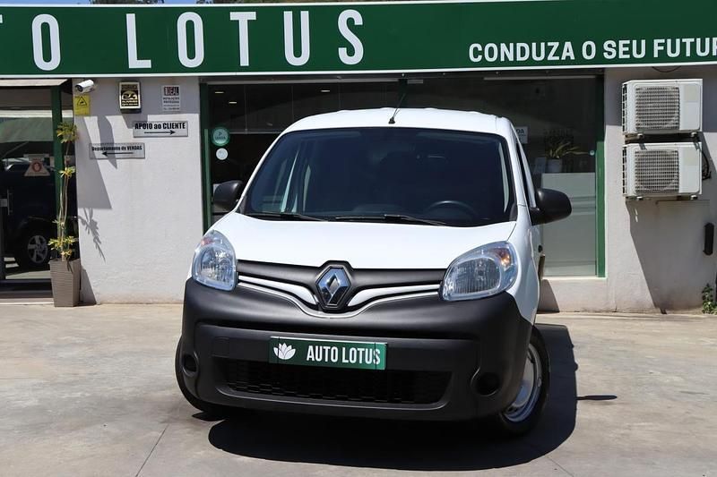 Branco Usado 2018 Renault Kangoo Business Monovolume | € 11.970 (Preço justo) - Imagem 1/4