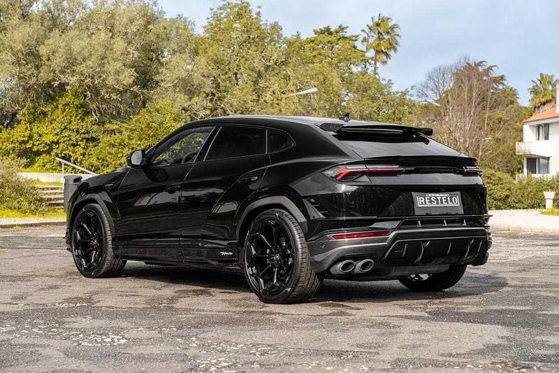 Usado Lamborghini Urus 666 HP (489 kW) 2025 Preto SUV