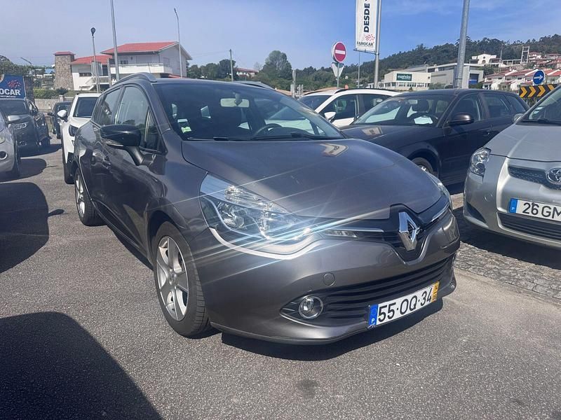 Cinza Usado 2014 Renault Clio GrandTour LIMITED Carrinha | € 8.980 (Preço justo) - Imagem 1/4
