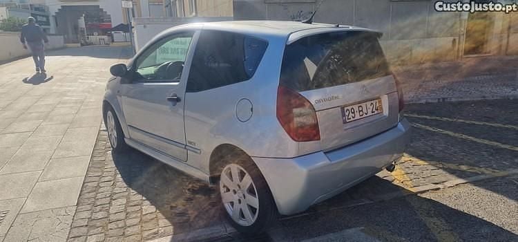 Usado Citroën C2 VTR Sport 68 HP (50 kW) 2006 Cinza Citadino