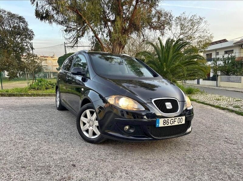 Usado 2008 Seat Altea XL Monovolume | € 5.500 - Imagem 1/4