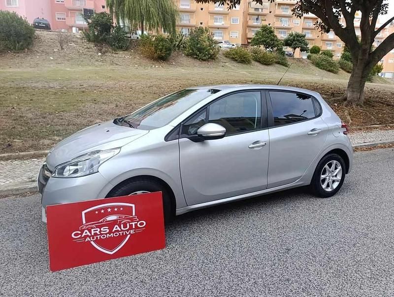 Cinza Usado 2017 Peugeot 208 Style Citadino | € 9.999 (Bom preço) - Imagem 1/4