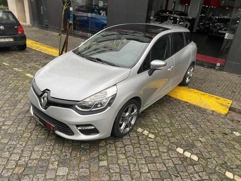 Usado Renault Clio IV 120 HP (88 kW) 2014 Cinzento Carrinha