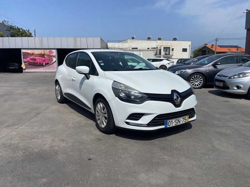 Branco Usado 2017 Renault Clio IV Komfort | € 9.900 (Preço justo) - Imagem 1/4