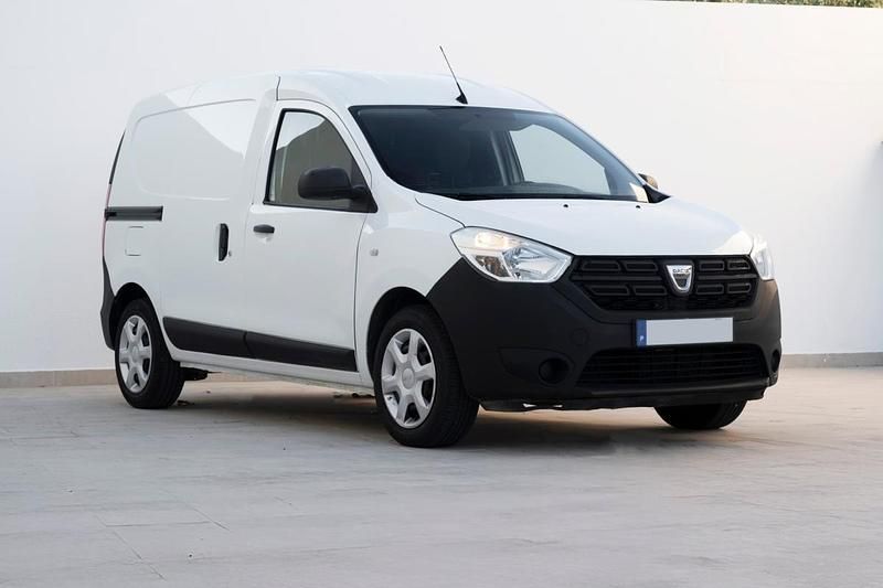 Branco Usado 2020 Dacia Dokker Van | € 11.750 - Imagem 1/4