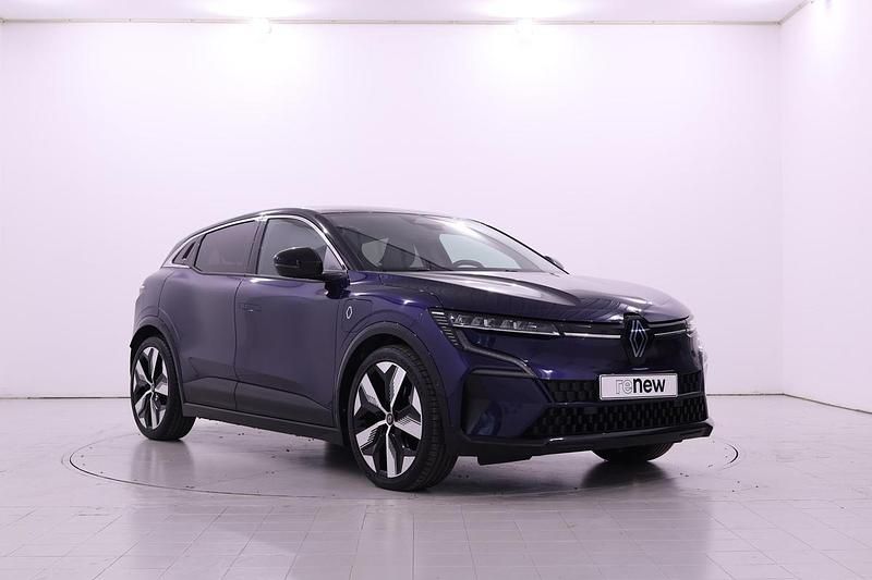Azul noturno com tejadilho preto estrela Usado 2023 Renault Mégane Techno Coupé | € 34.290 - Imagem 1/4
