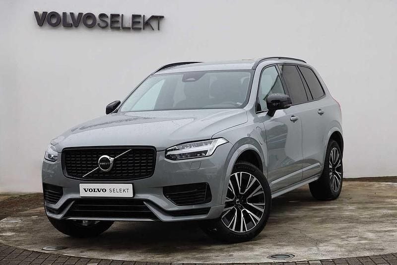 Cinzento Usado 2024 Volvo XC90 Plus SUV | € 72.900 - Imagem 1/4