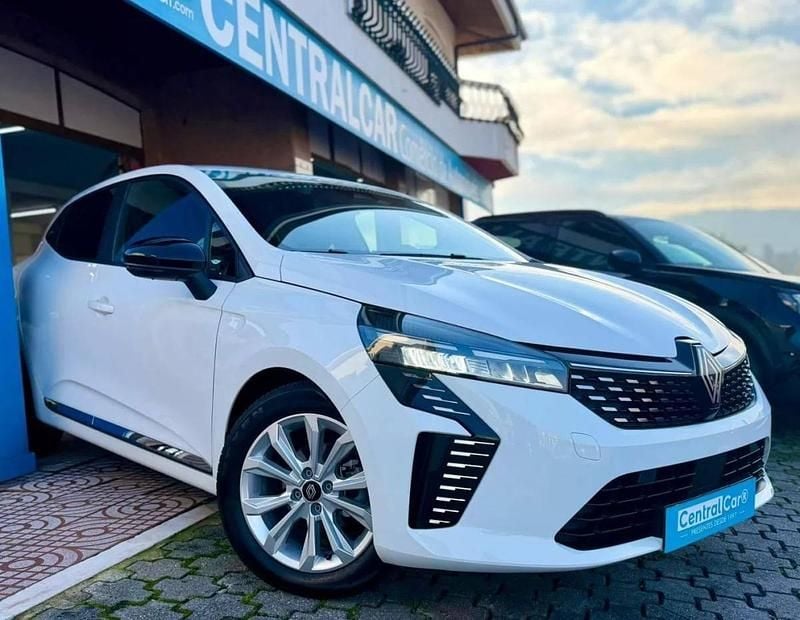 Branco Usado 2024 Renault Clio V Evolution | € 16.450 (Bom preço) - Imagem 1/4