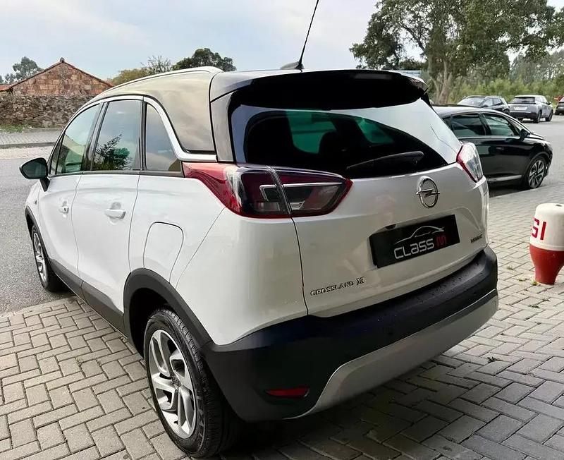 Usado Opel Crossland X Edition 81 HP (59 kW) 2018 Branco SUV