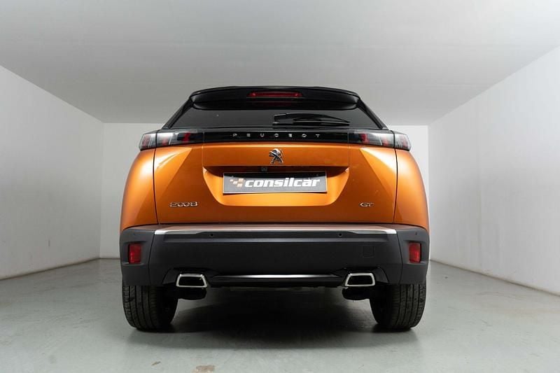 Usado Peugeot 2008 GT 130 HP (95 kW) 2021 Laranja SUV