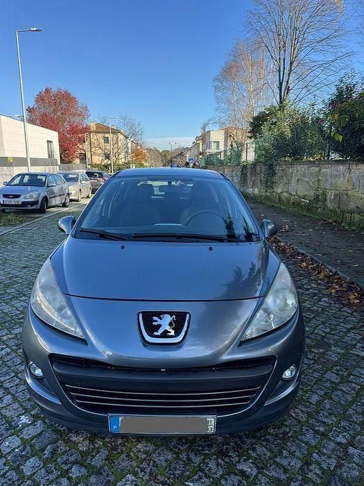 Usado 2011 Peugeot 207 Sedan | € 4.700 (Preço justo) - Imagem 1/4