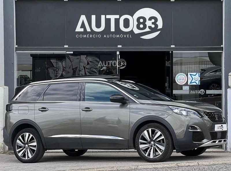 Cinzento Usado 2019 Peugeot 5008 Monovolume | € 23.990 (Preço justo) - Imagem 1/1