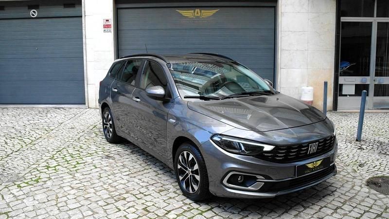 Cinzento Usado 2022 Fiat Tipo Wagon Carrinha | € 13.450 (Bom preço) - Imagem 1/4