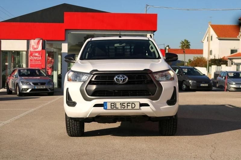 Usado Toyota HiLux 150 HP (110 kW) 2024 Branco Pickup