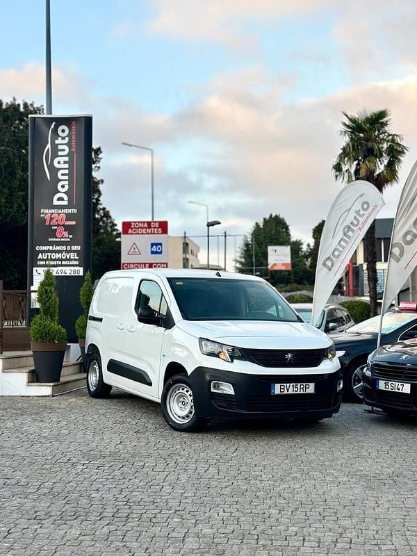 Branco Usado 2020 Peugeot Partner Premium Van | € 8.740 (Super Preço) - Imagem 1/4