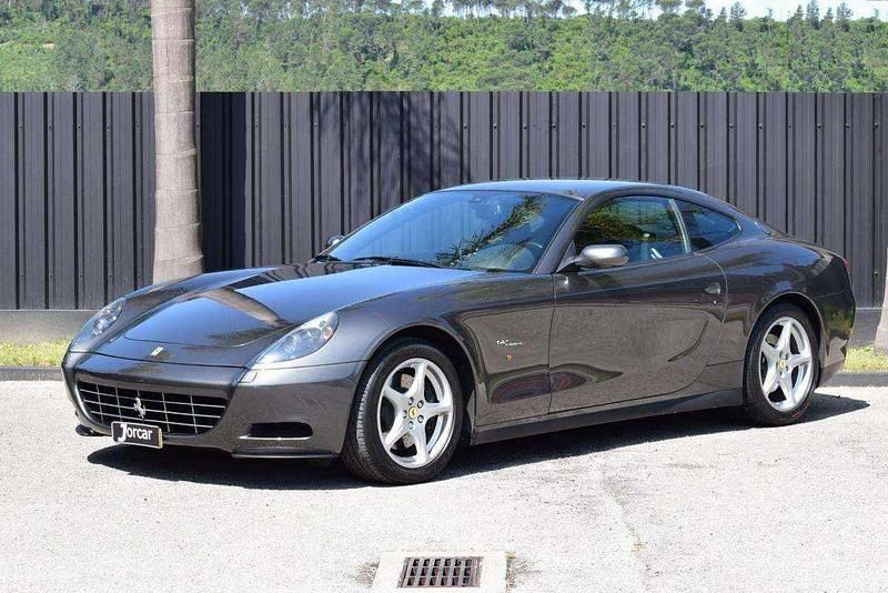 Cinzento Usado 2006 Ferrari 612 Coupé | € 125.000 - Imagem 1/4