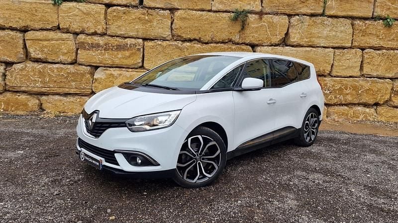 Branco Usado 2019 Renault Scénic IV LIMITED Monovolume | € 18.950 (Preço justo) - Imagem 1/4
