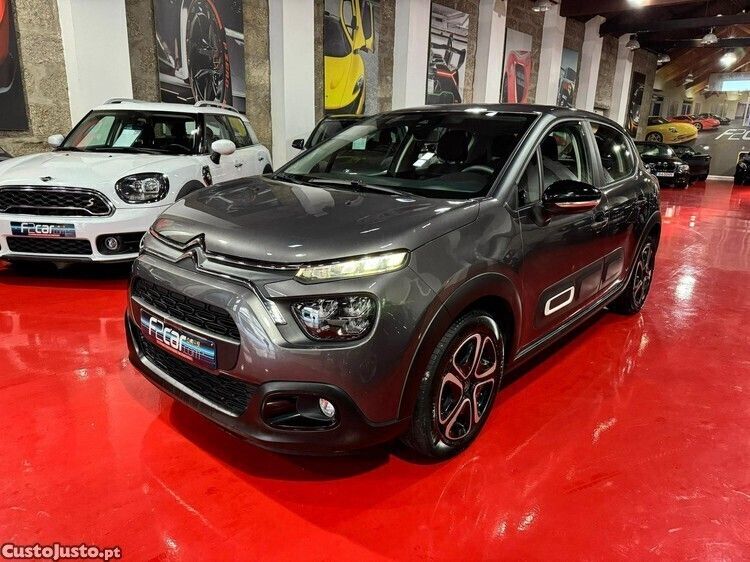 Cinza Usado 2022 Citroën C3 Feel Citadino | € 14.350 (Preço justo) - Imagem 1/1