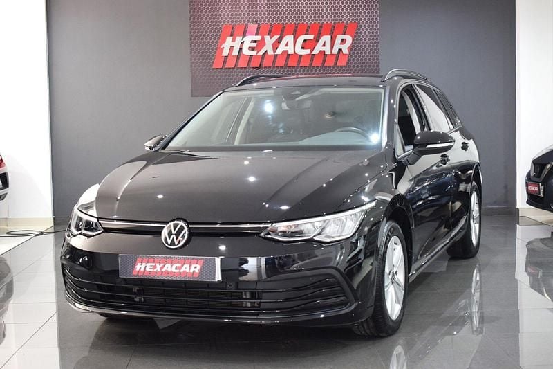Preto Usado 2021 VW Golf VIII Life Carrinha | € 19.890 (Preço justo) - Imagem 1/4