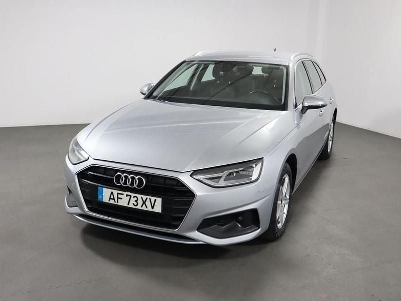 Cinza Usado 2021 Audi A4 Advanced Carrinha | € 30.500 (Preço elevado) - Imagem 1/4