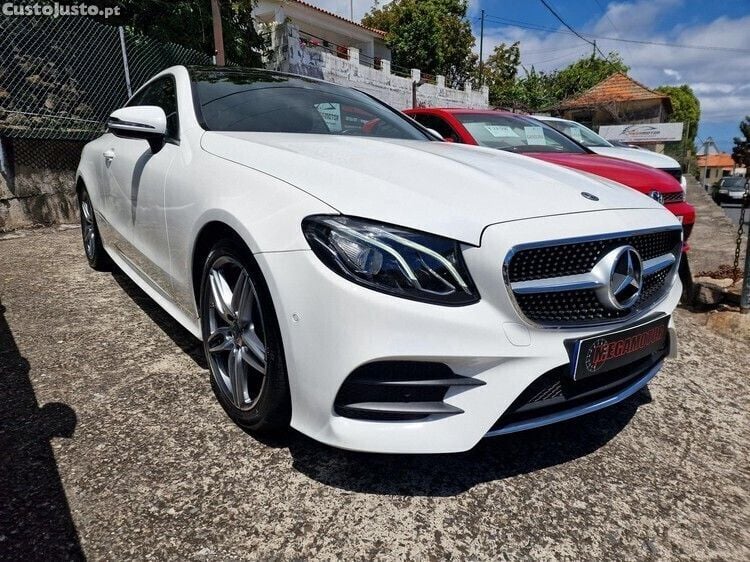 Branco Usado 2019 Mercedes E220 AMG line Coupé | € 39.500 (Super Preço) - Imagem 1/1