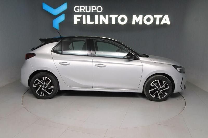 Cinza Usado 2024 Opel Corsa | € 19.580 (Preço elevado) - Imagem 1/4