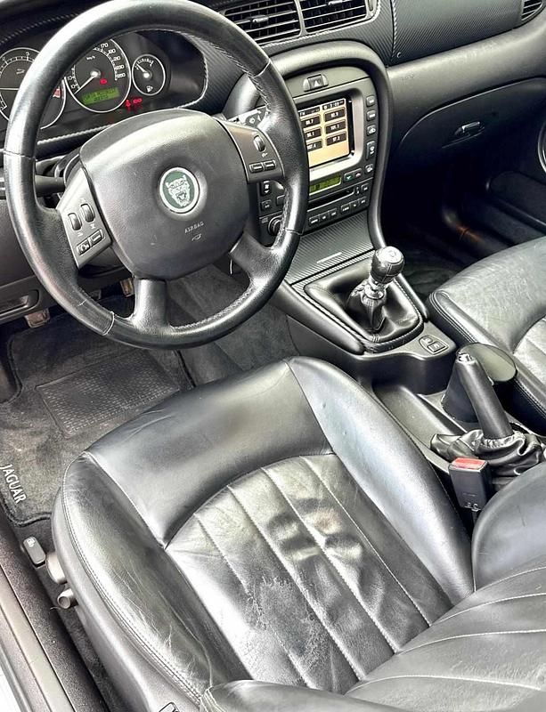 Usado Jaguar X-type 130 HP (95 kW) 2004 Preto Carrinha