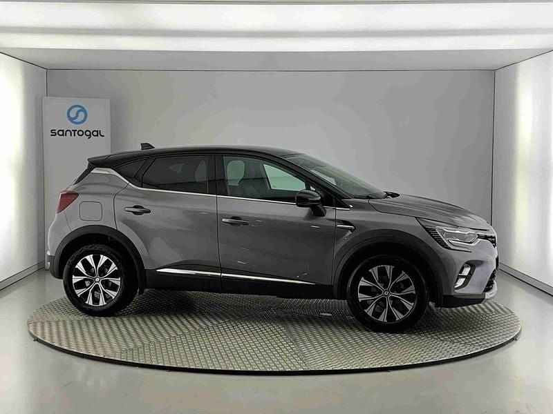Cinzento Usado 2024 Renault Captur Techno SUV | € 20.490 (Preço justo) - Imagem 1/4