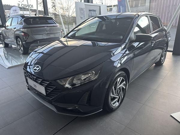 Usado Hyundai i20 Comfort 84 HP (61 kW) 2024 Cinzento