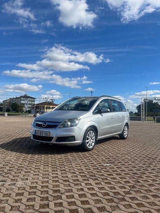 Usado 2006 Opel Zafira Sedan | € 2.500 - Imagem 1/4